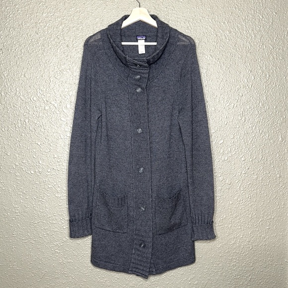 Patagonia Sweaters - PATAGONIA Women’s Lambswool Blend Cardigan